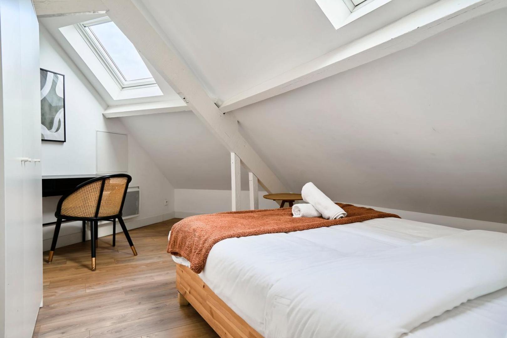 Duplex 2 Bedrooms 2 Bath Lille Exteriör bild