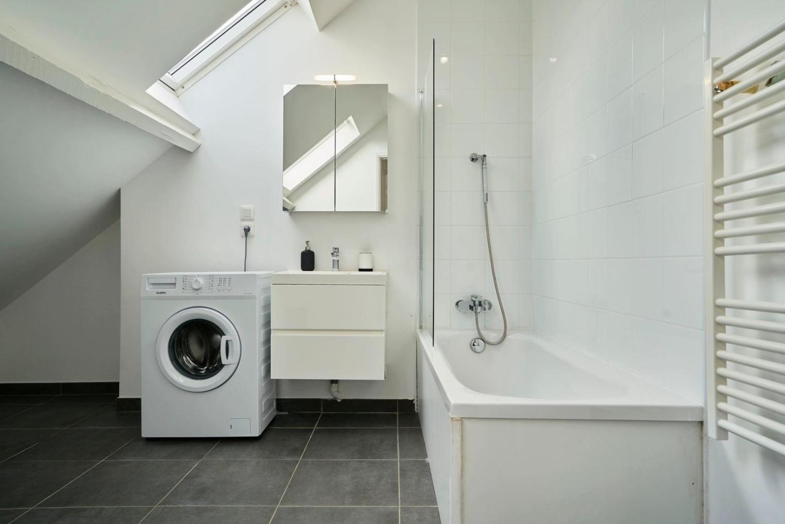 Duplex 2 Bedrooms 2 Bath Lille Exteriör bild