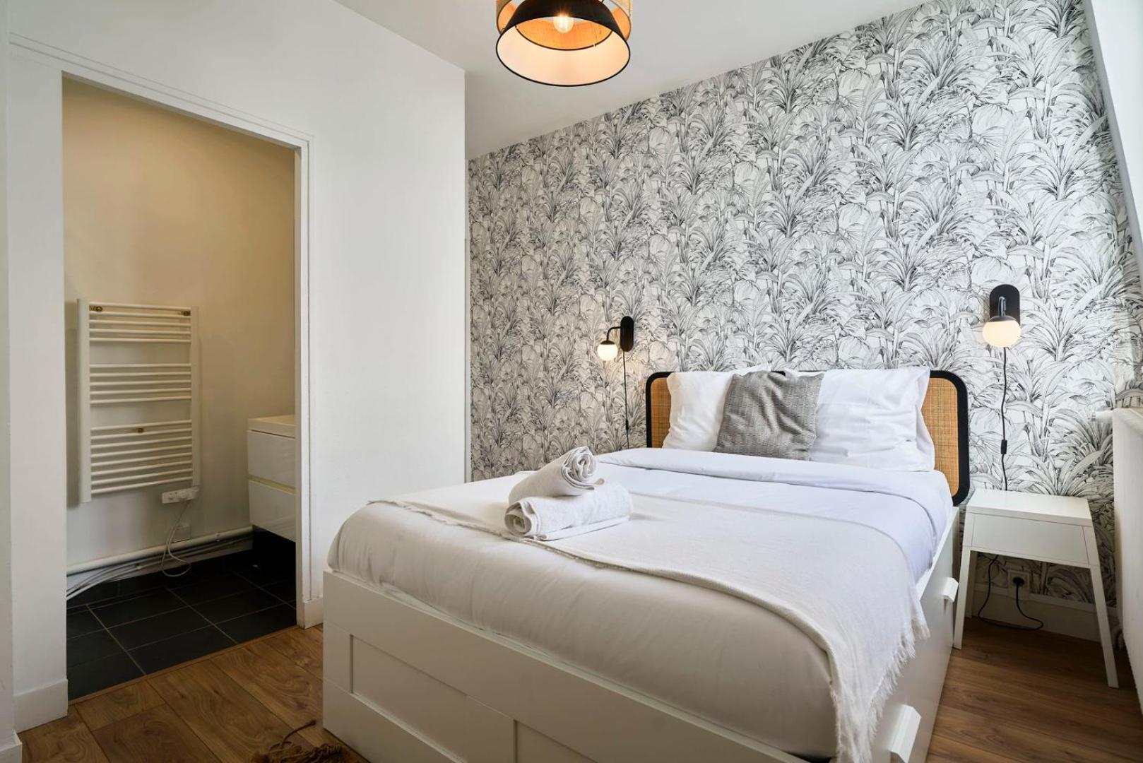 Duplex 2 Bedrooms 2 Bath Lille Exteriör bild